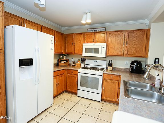 5th image of 12537 W Bloomfield Rd
