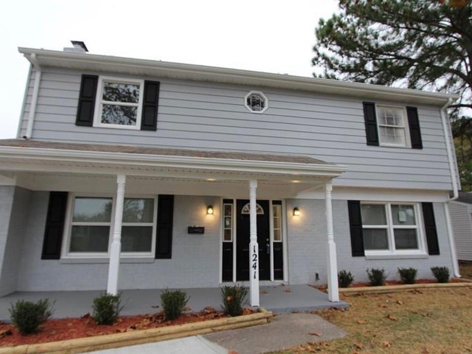 1st image of 1241 Gladiola Cres