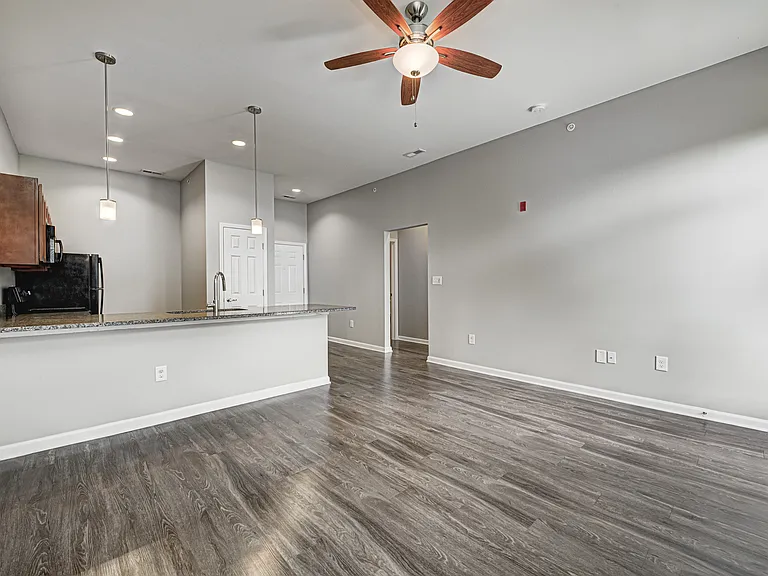 Slate Run Lofts and Apartments — Photo 31
