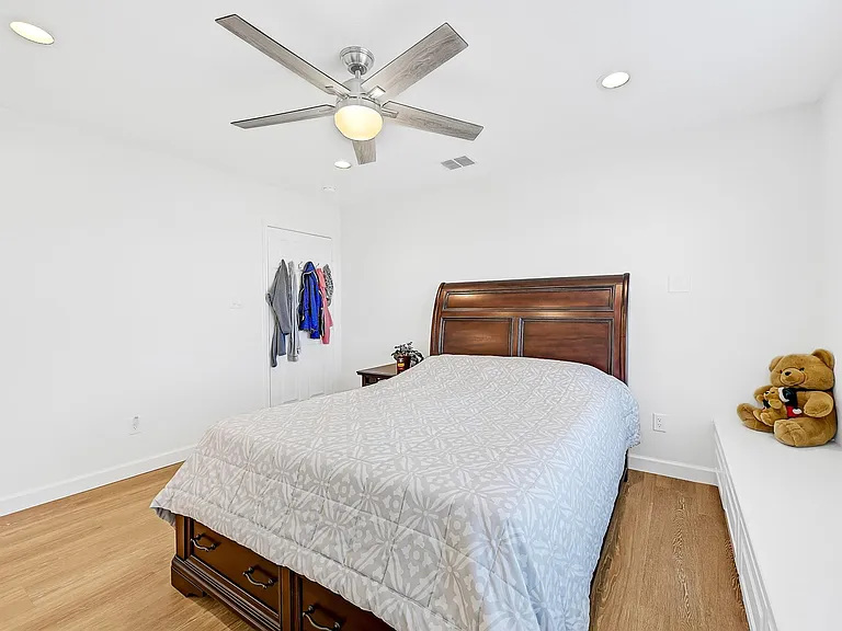747 Waypoint Dr — Photo 25