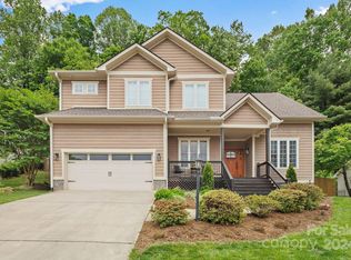38 Winding Oak Dr, Arden, NC 28704