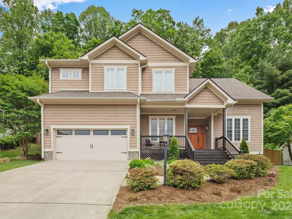 38 Winding Oak Dr, Arden, NC 28704