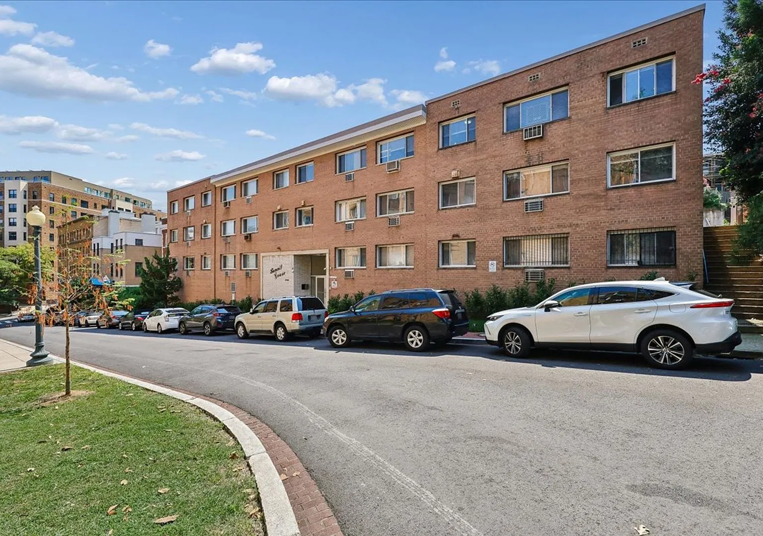 Summit Place — Photo 2