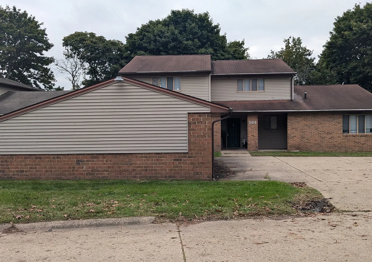 MN Cedar Village (801) — Photo 1