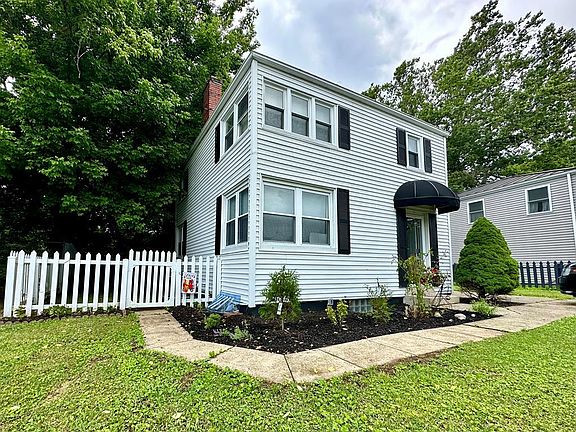 2nd image of 268 Annis Ct