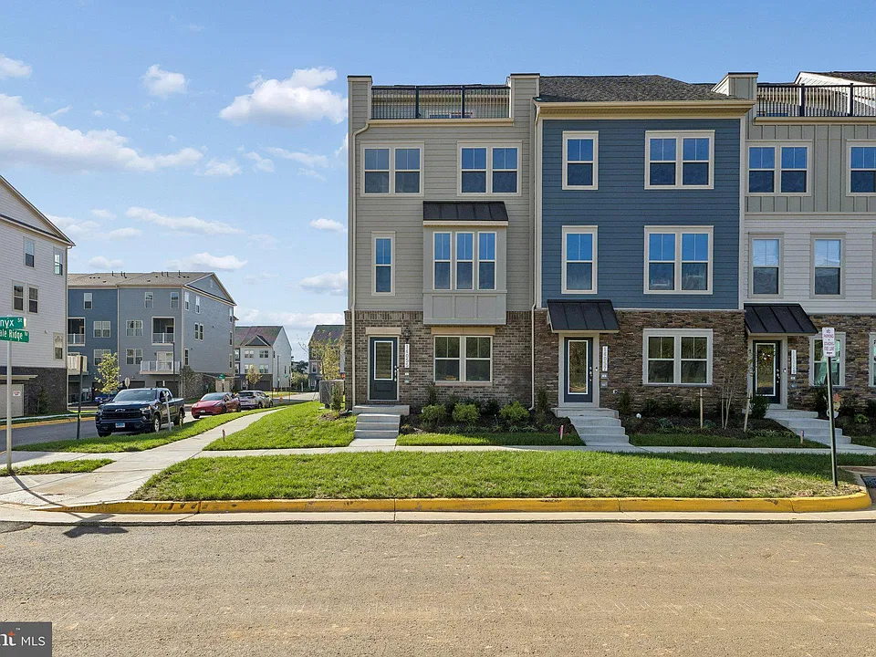 14055 Onyx St