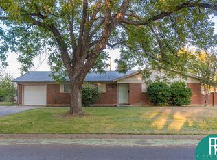 2006 9th St, Brownwood, TX 76801