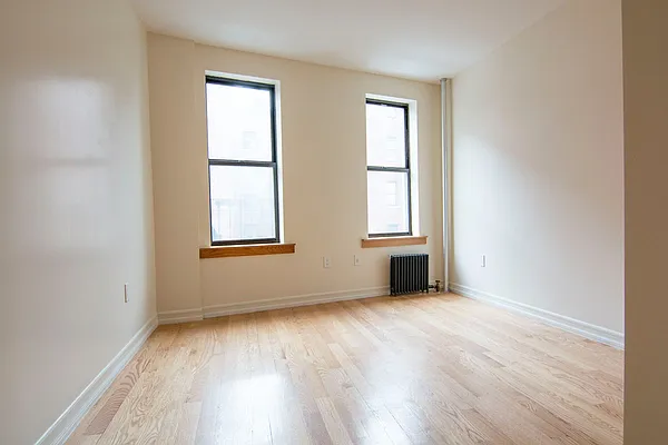 Rented by Keller Williams NYC | media 17
