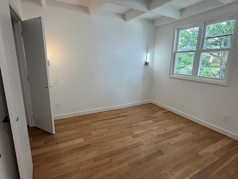 100 Chestnut St #6 — Photo 5