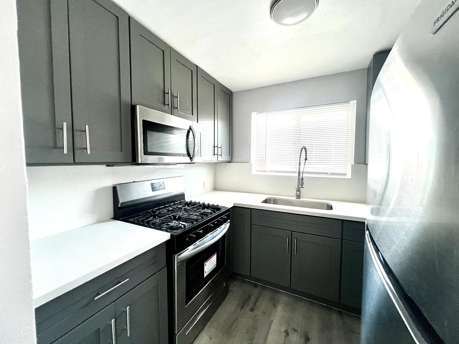 1 bed, 600 sqft, $1,895 — Photo 2