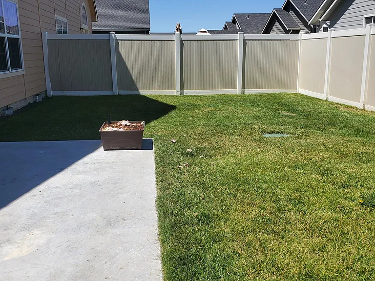 12528 Toketee St — Photo 27