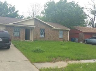 540 Gallant Fox Dr, Dallas, TX 75211