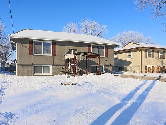 3rd image of 3506 Twin City Dr