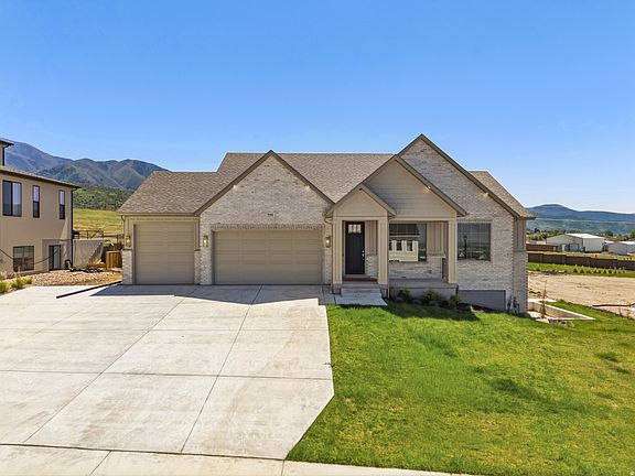 2nd image of 796 E Ridge View Dr