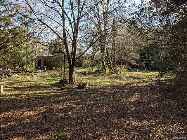 2nd image of 3225 Shaw Ln