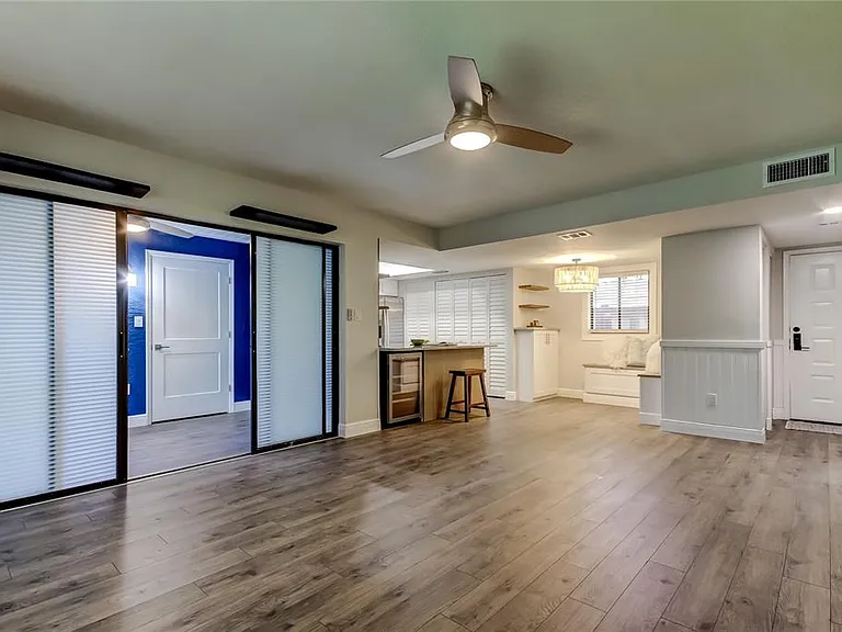 2673 Sabal Springs Cir #201 — Photo 38