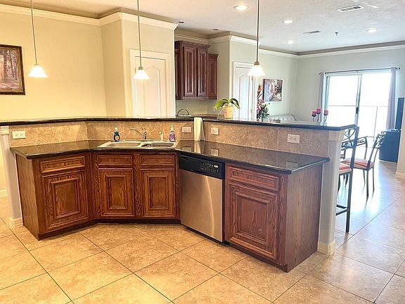 4th image of 7037 Kingston Cove Ln #317