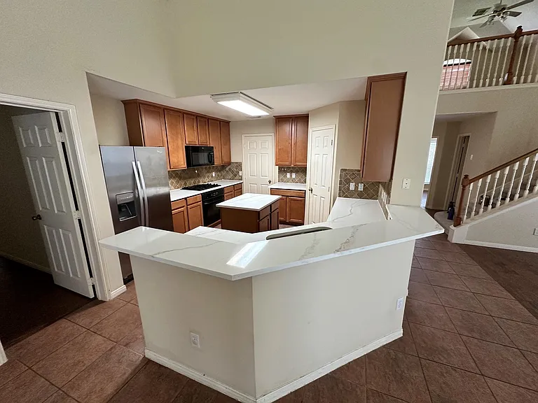 2601 Easton Springs Ct — Photo 7