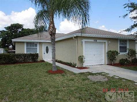 4th image of 1038 Park Hill Dr