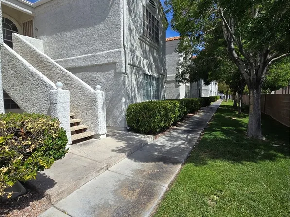 1800 Edmond St Unit 121, Las Vegas, NV 89146