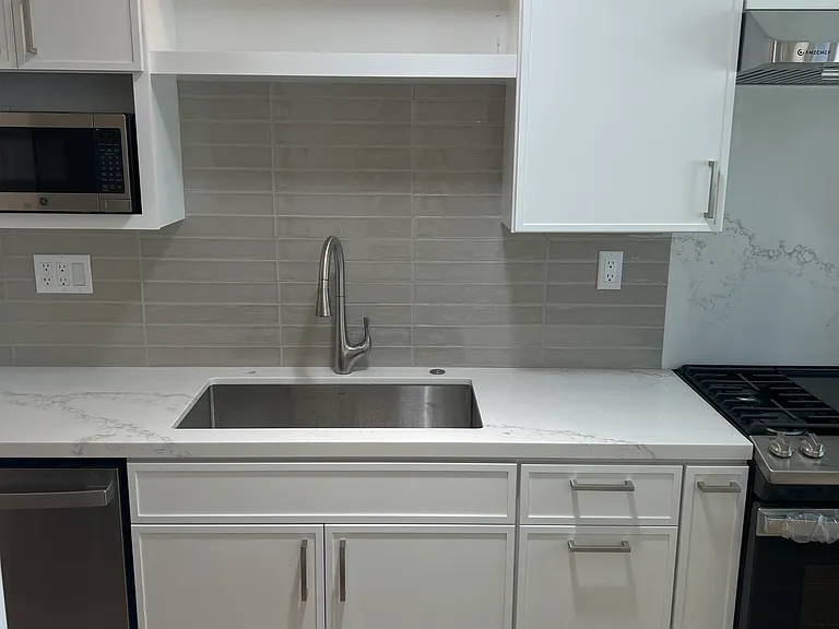 768 Gladys Ave #A — Photo 4