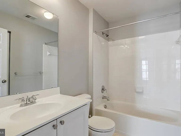 1709 Hayle Dr — Photo 35