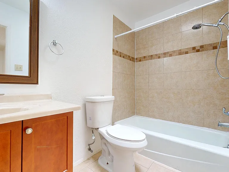 6925 Escondido Dr #B — Photo 35