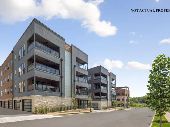 2867 Kobuk Dr Unit 303, Columbus, OH 43228