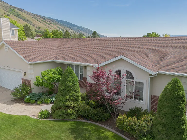 1452 Mountain Rd — Photo 32