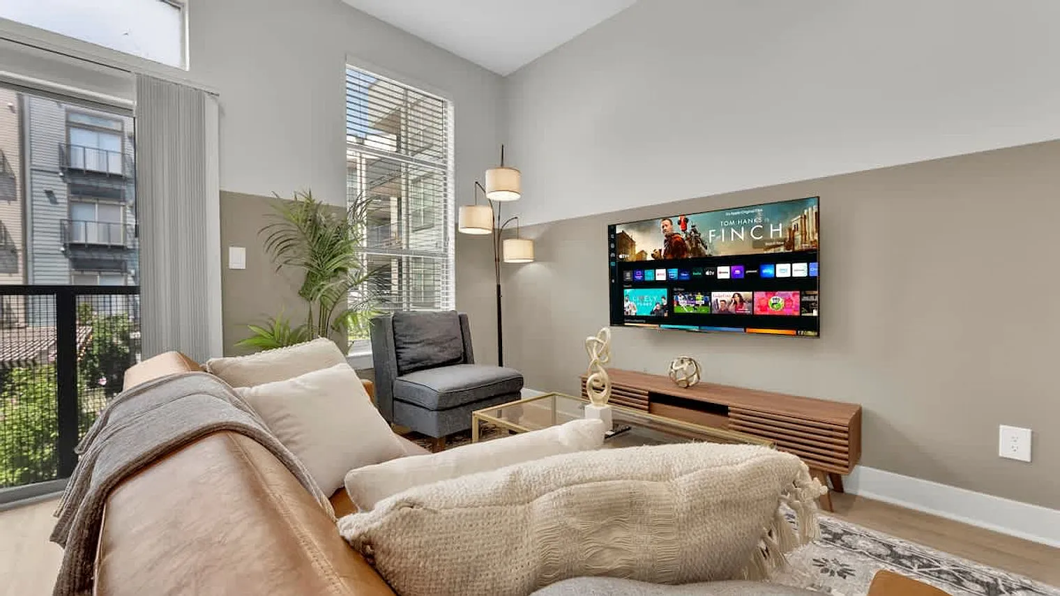 1 bed, 1.0 bath, $2,650 — Photo 2
