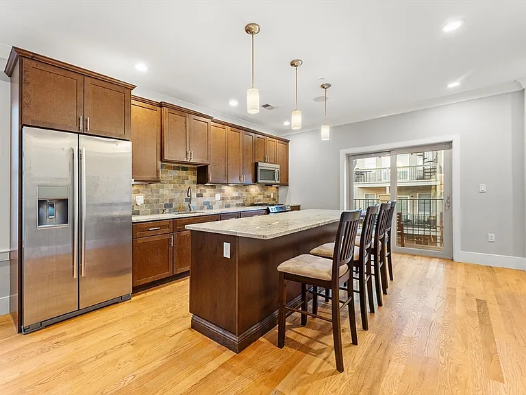 146 Athens St #3 — Photo 2