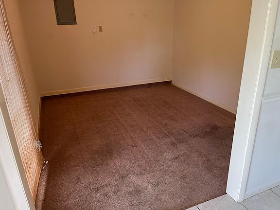 5th image of 136 46th Ave