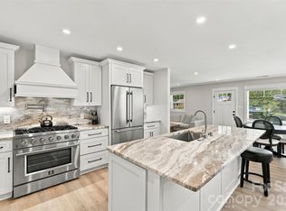 1208 Tarrington Ave, Charlotte, NC 28205