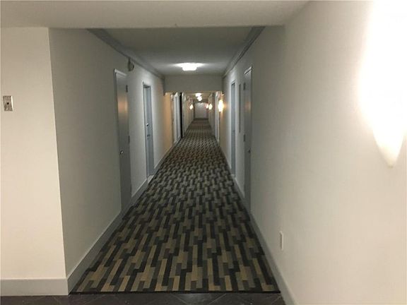5th image of 1228 West Avenue #414