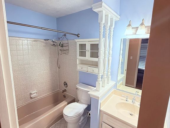 5th image of 4704 Haeringdon Ct