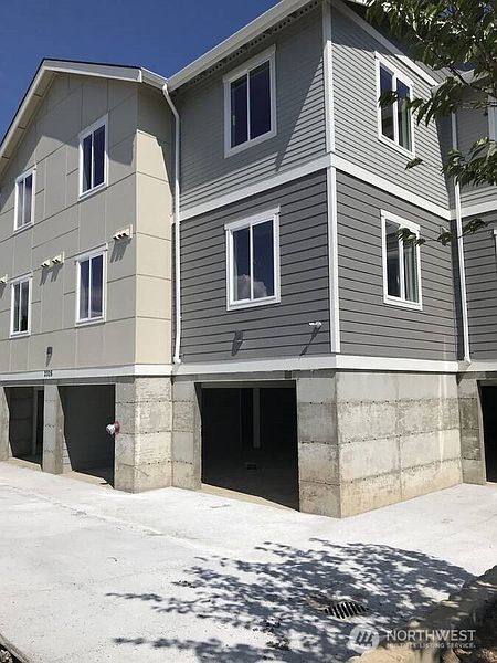 2nd image of 2002 2008 Cherry Street