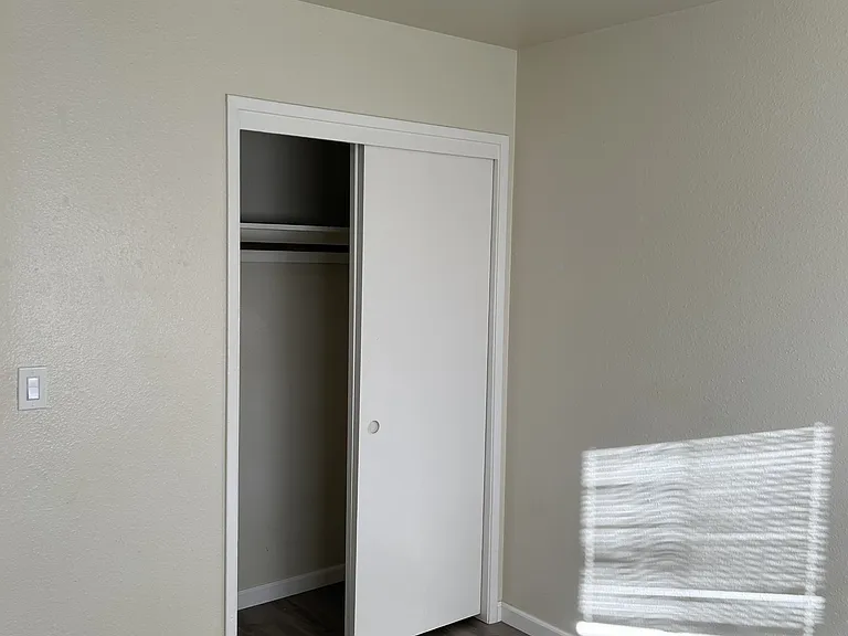 120 E Fairmont Ave #8 — Photo 37