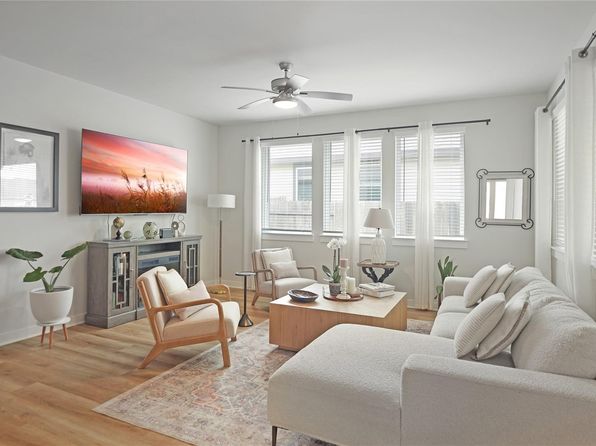 226 Banff Dr