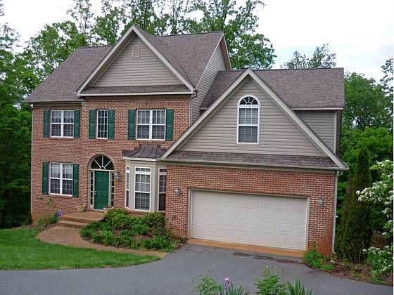2nd image of 1632 Appian Way