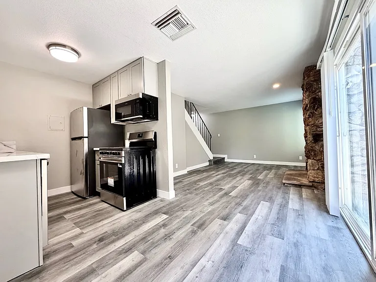 Unit Photo