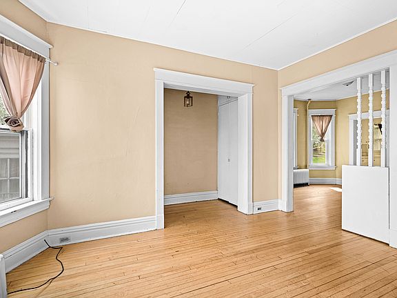 1111E2ndStreet-3_11202025