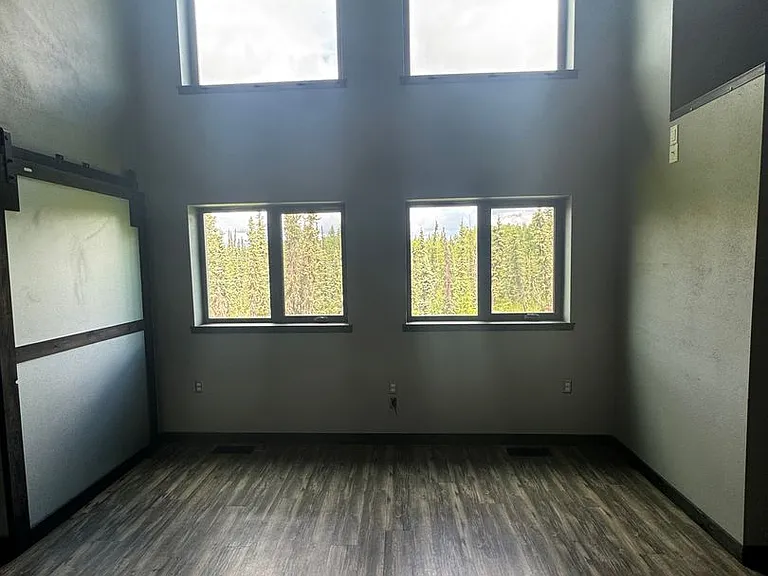 933 Lincolnwood Dr — Photo 6