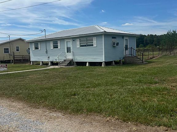 2nd image of 866 Mouton Rd #4