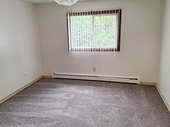 4th image of 1456 Magnolia Ave E #305