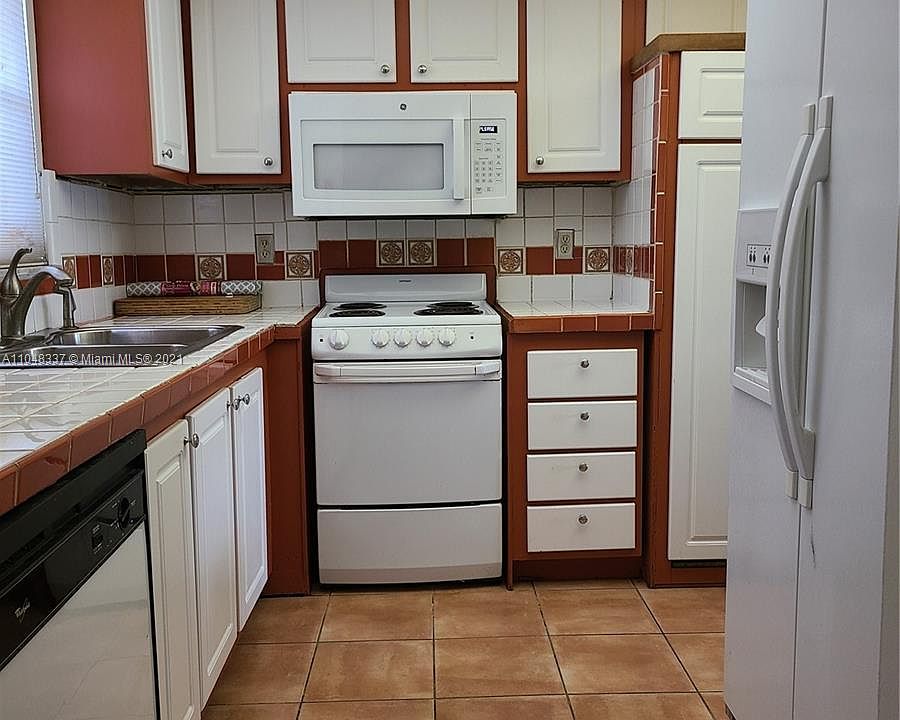 1st image of 807 W Oakland Park Blvd APT G11