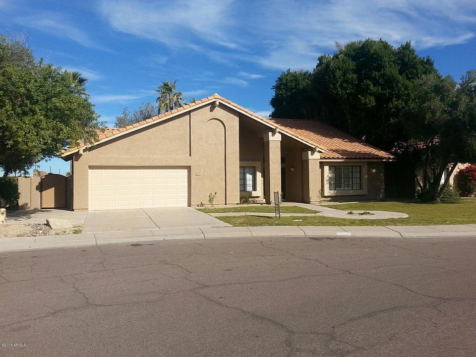1st image of 1526 W Saint Thomas Dr