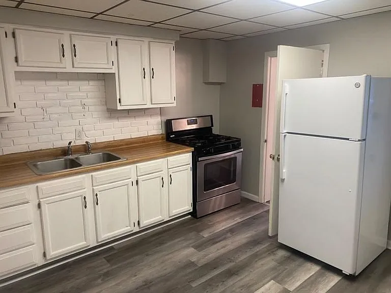 54 W Grand St #54WGRAND — Photo 5