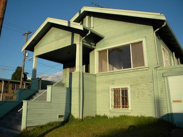 For Sale: 4050 Market St., Oakland, CA 94608