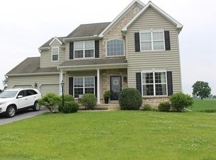 237 Parliament Dr, Annville, PA 17003