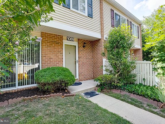 3rd image of 1089 Corbridge Ct